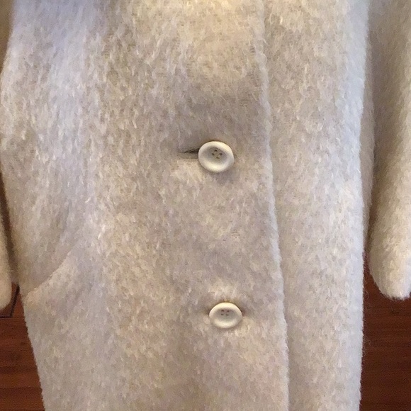 Gorgeous Vintage Coat Vandevers Tulsa 3/4 length sleeves. - Picture 3 of 7